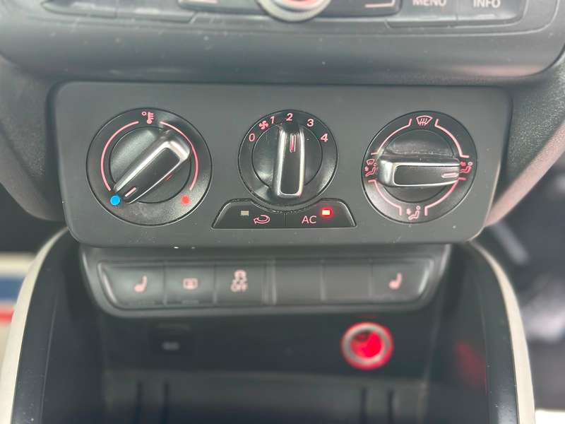 2011 AUDI A1 2011 AUDI A1