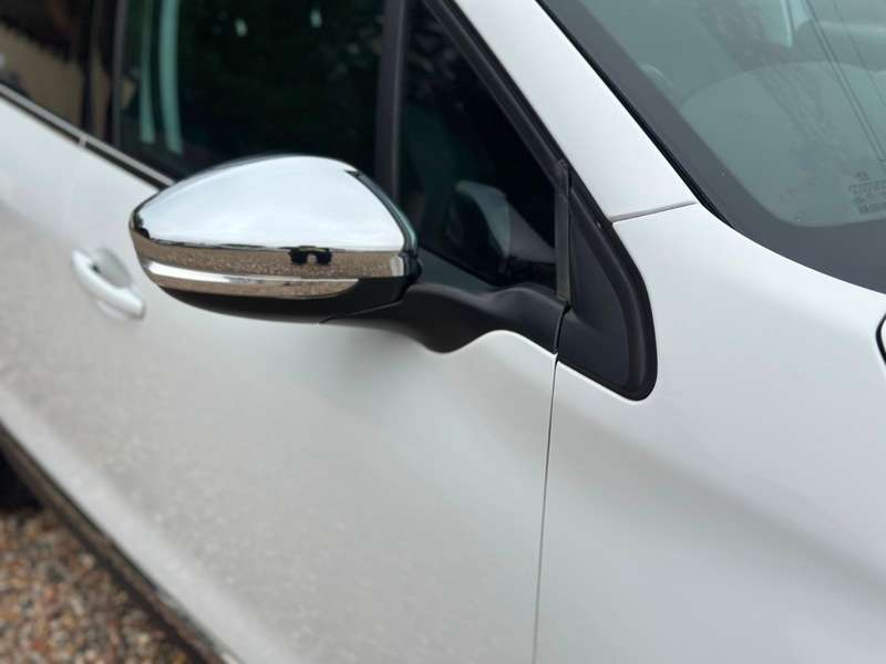 2016 PEUGEOT 2008 2016 PEUGEOT 2008
