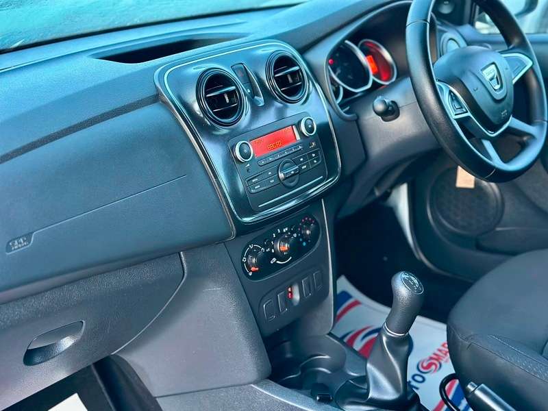 2017 DACIA SANDERO 2017 DACIA SANDERO