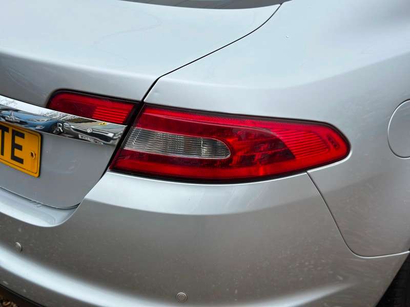 2010 JAGUAR XF 2010 JAGUAR XF