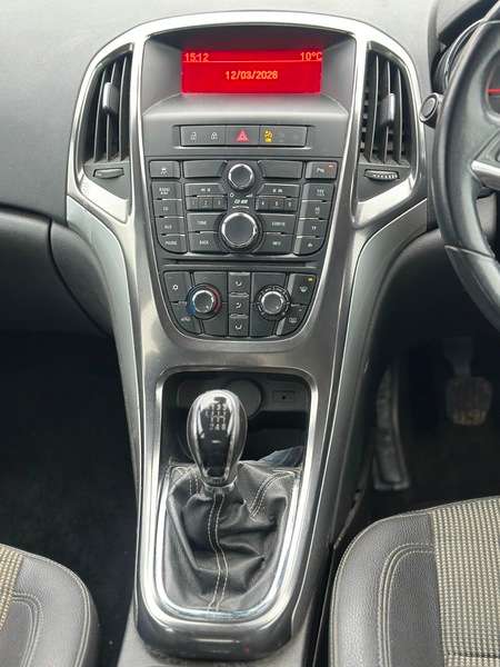 2010 VAUXHALL ASTRA 2010 VAUXHALL ASTRA