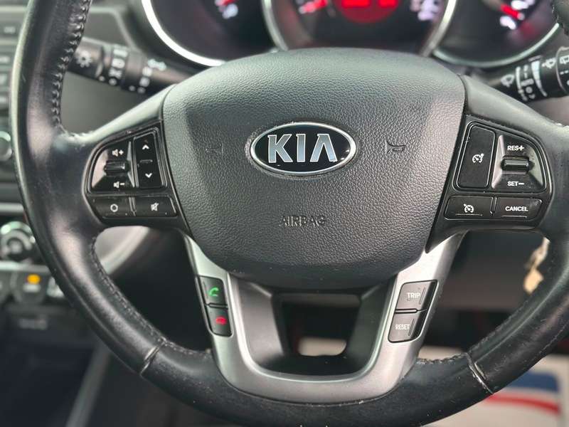 2014 KIA RIO 2014 KIA RIO