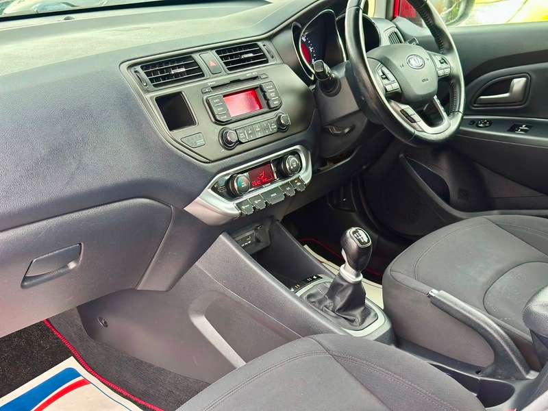 2014 KIA RIO 2014 KIA RIO