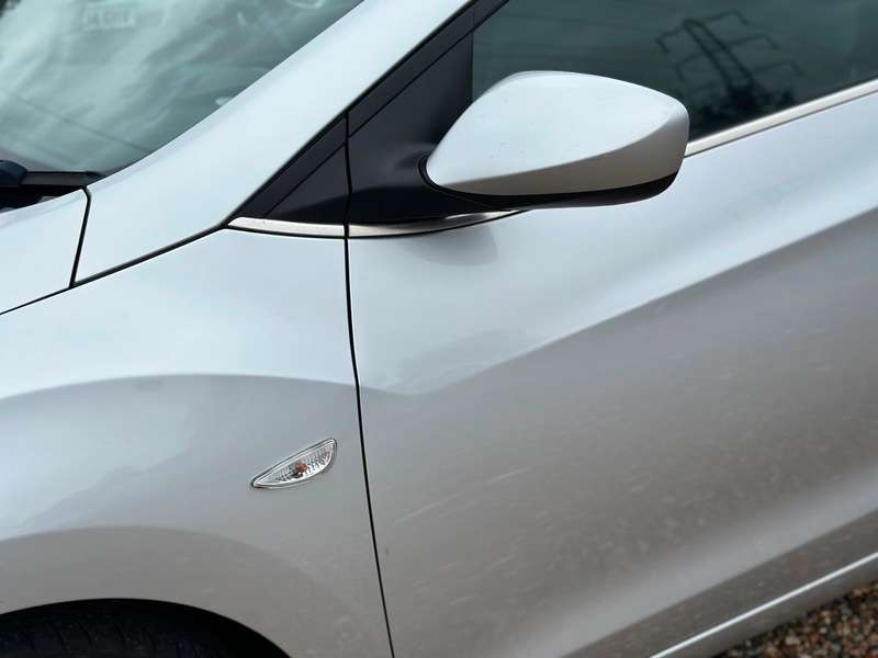 2015 HYUNDAI I30 2015 HYUNDAI I30