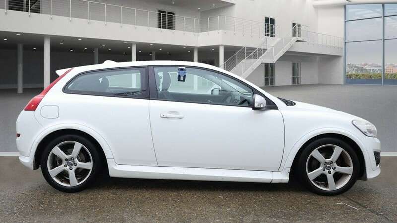 2011 VOLVO C30 2011 VOLVO C30