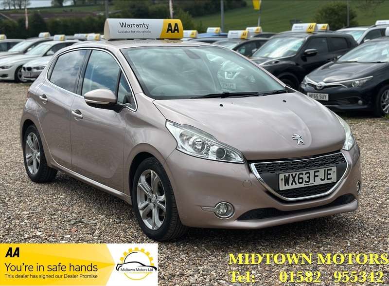 A 2013 PEUGEOT 208 ALLURE A 2013 PEUGEOT 208 ALLURE