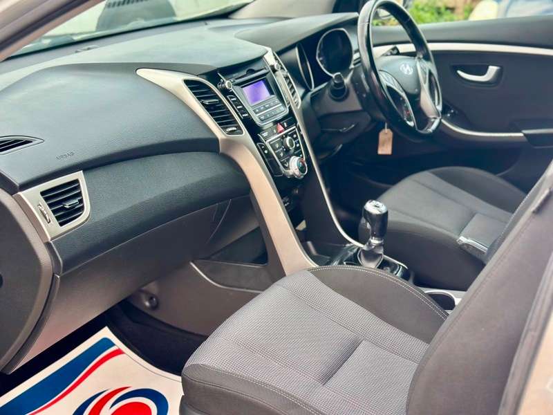 2015 HYUNDAI I30 2015 HYUNDAI I30