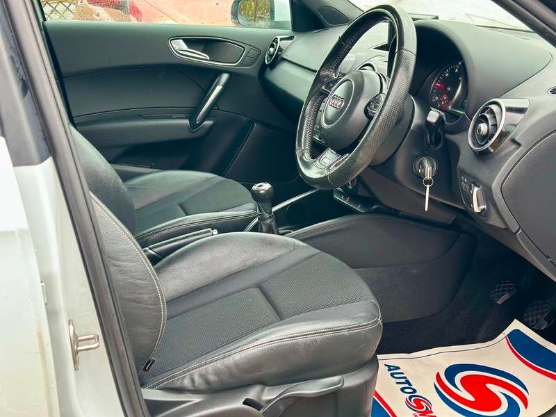 2014 AUDI A1 2014 AUDI A1