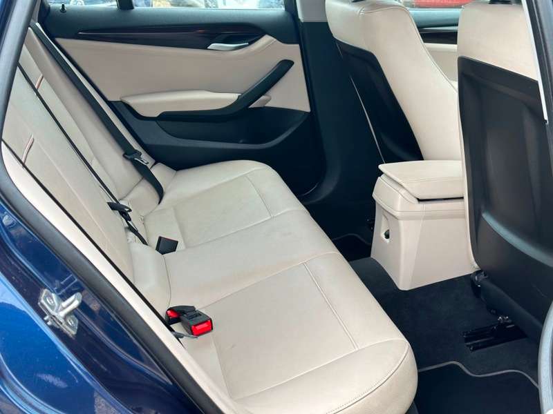 2013 BMW X1 2013 BMW X1