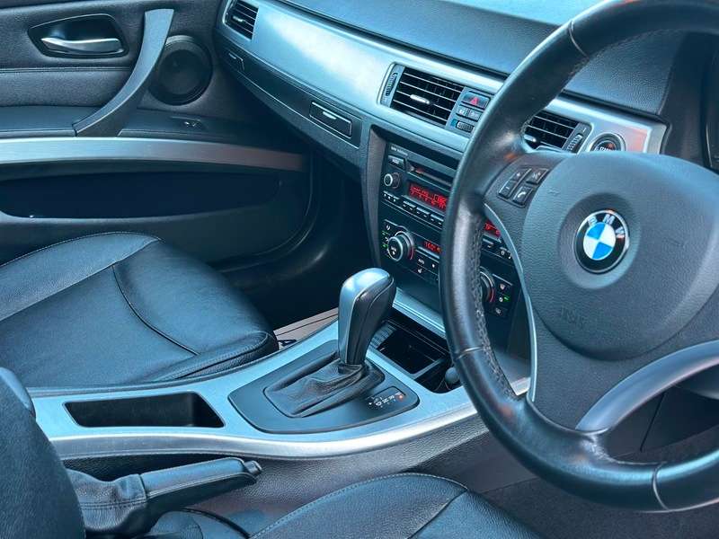 2011 BMW 3 SERIES 2011 BMW 3 SERIES
