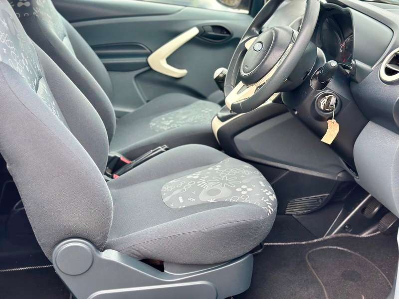 2012 FORD KA 2012 FORD KA