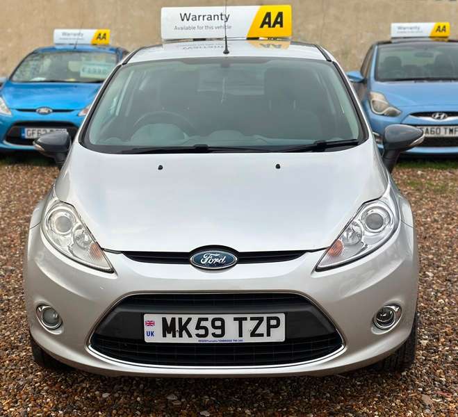A 2010 FORD FIESTA ZETEC A 2010 FORD FIESTA ZETEC