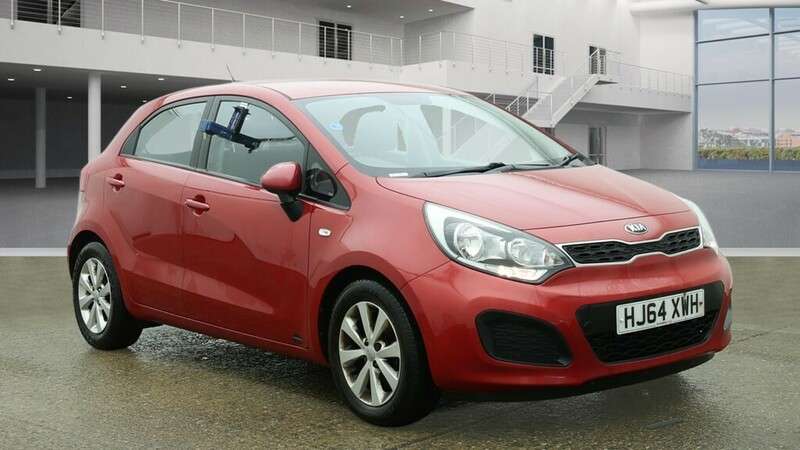 A 2014 KIA RIO VR7 A 2014 KIA RIO VR7