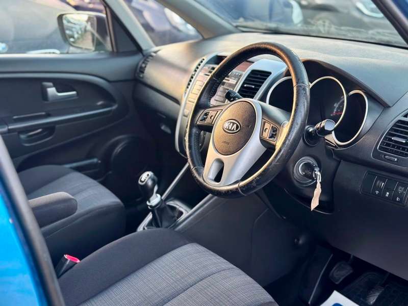 2010 KIA VENGA 2010 KIA VENGA