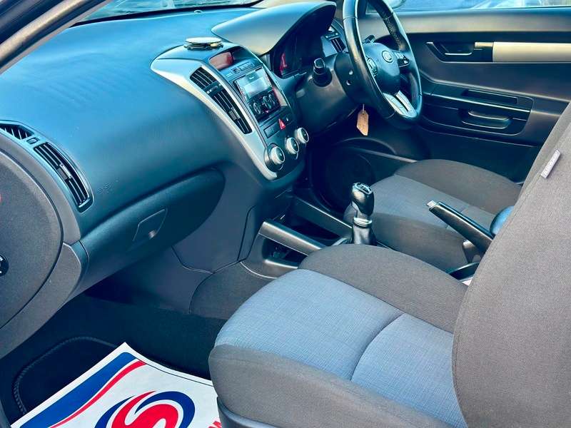 2012 KIA CEED 2012 KIA CEED