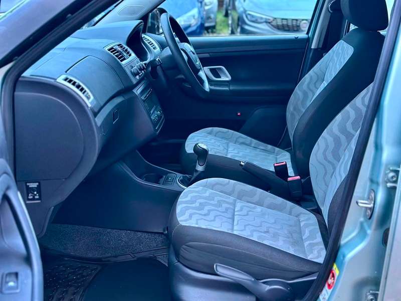 2010 SKODA FABIA 2010 SKODA FABIA