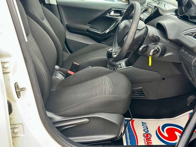 2016 PEUGEOT 208 2016 PEUGEOT 208