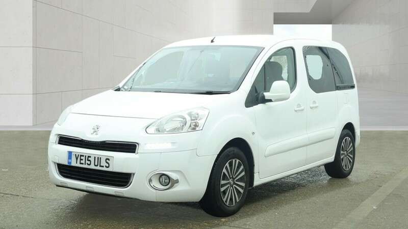 A 2015 PEUGEOT PARTNER HDI S/S TEPEE S A 2015 PEUGEOT PARTNER HDI S/S TEPEE S