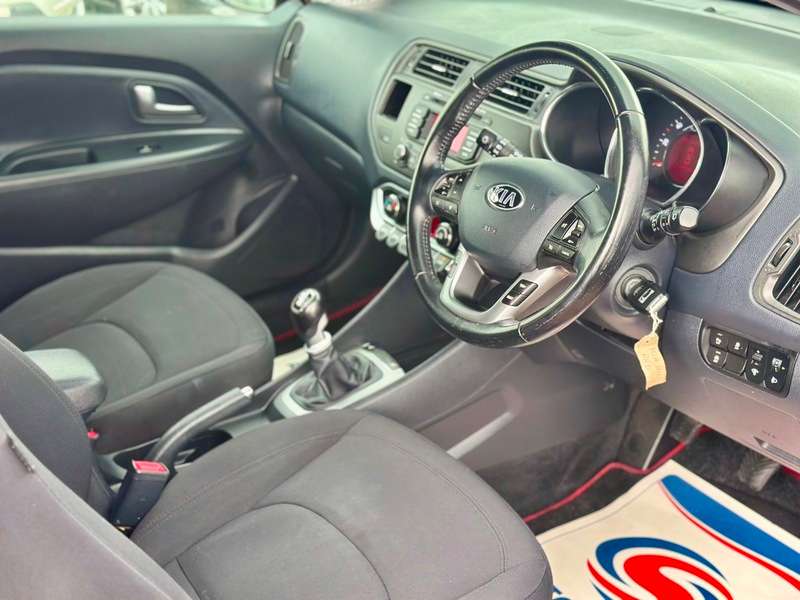 2014 KIA RIO 2014 KIA RIO