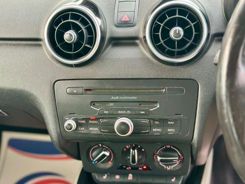 2011 AUDI A1 2011 AUDI A1