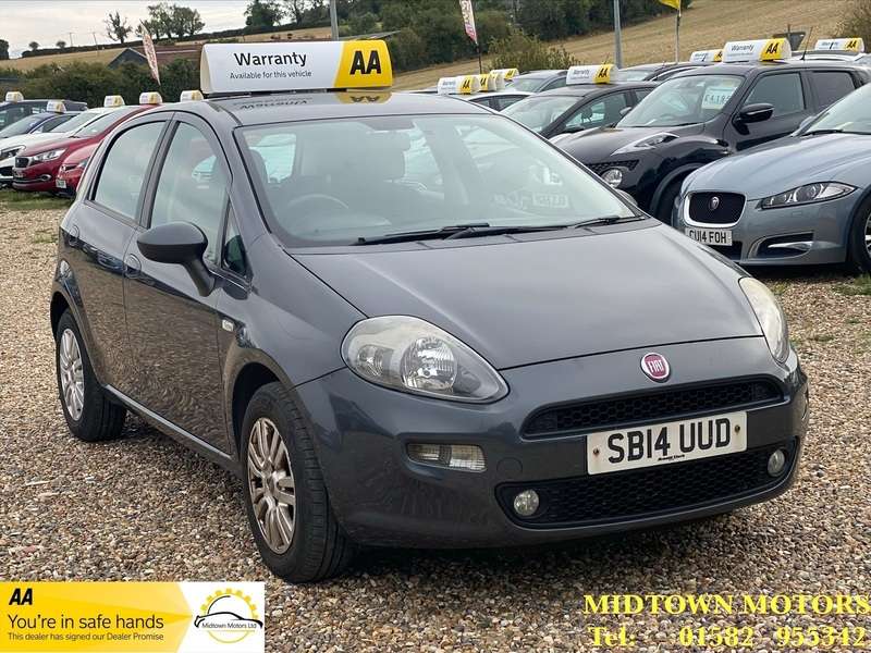 A 2014 FIAT PUNTO EASY A 2014 FIAT PUNTO EASY