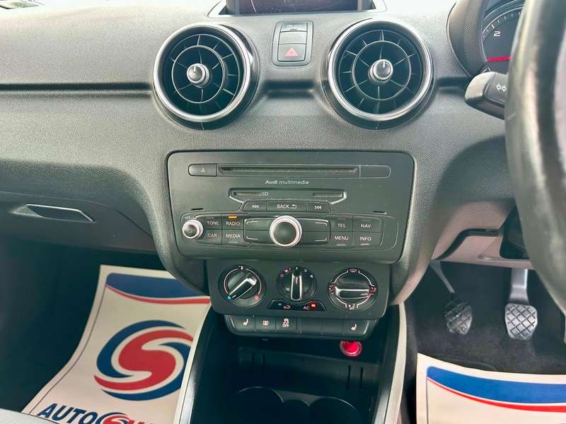 2011 AUDI A1 2011 AUDI A1
