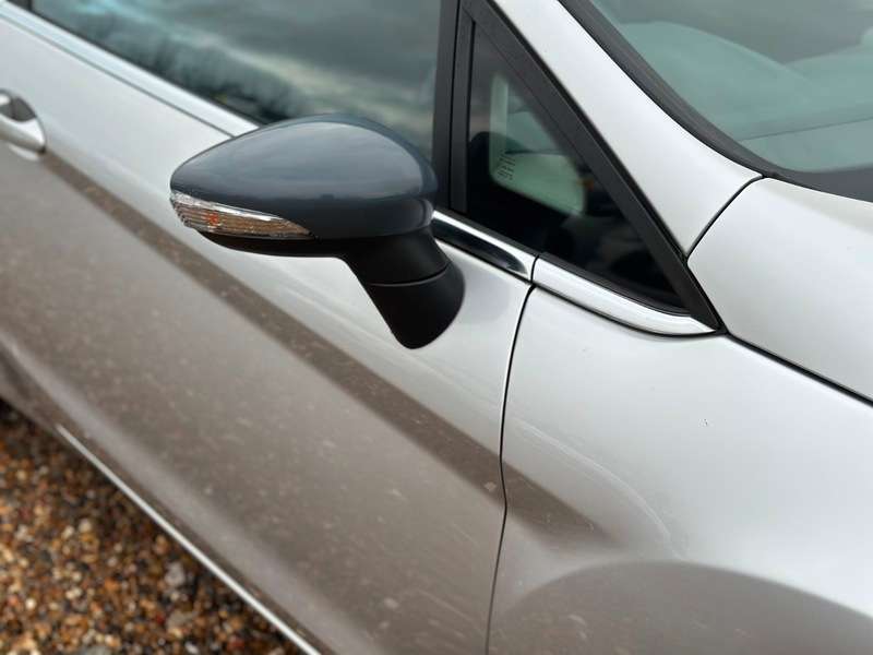 2010 FORD FIESTA 2010 FORD FIESTA