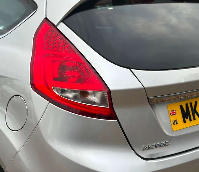 2010 FORD FIESTA 2010 FORD FIESTA