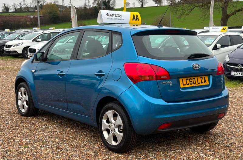 2010 KIA VENGA 2010 KIA VENGA