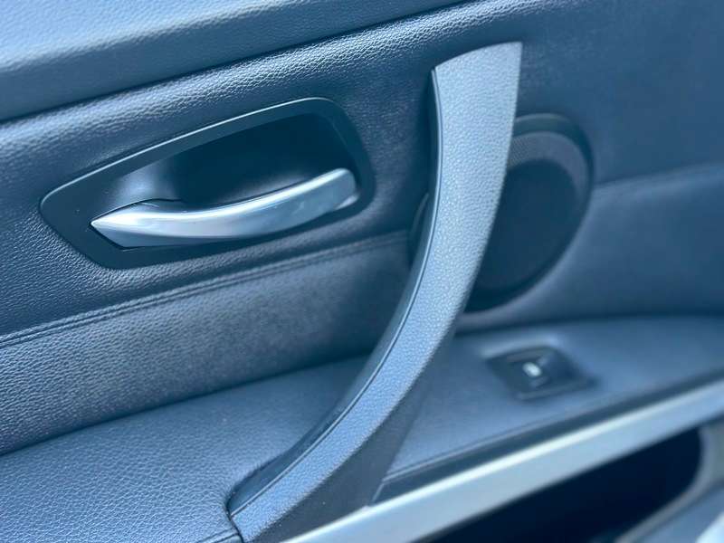 2011 BMW 3 SERIES 2011 BMW 3 SERIES