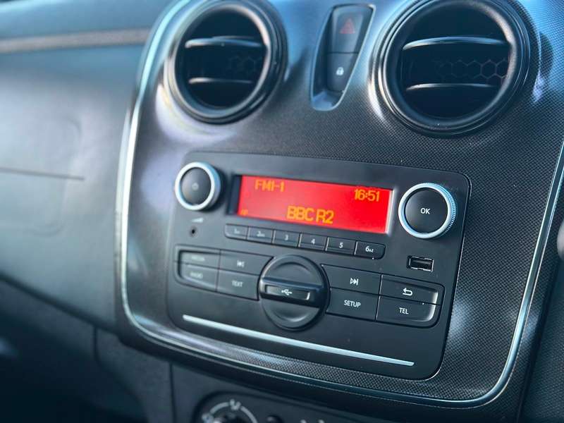 2017 DACIA SANDERO 2017 DACIA SANDERO