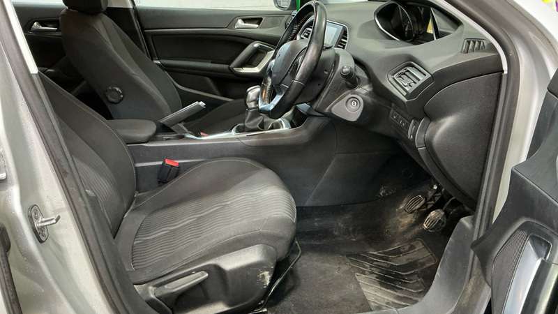 2016 PEUGEOT 308 2016 PEUGEOT 308