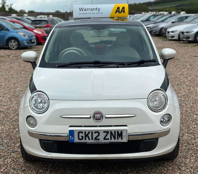 A 2012 FIAT 500 LOUNGE A 2012 FIAT 500 LOUNGE