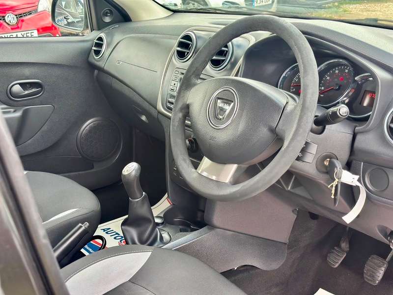 2014 DACIA SANDERO 2014 DACIA SANDERO