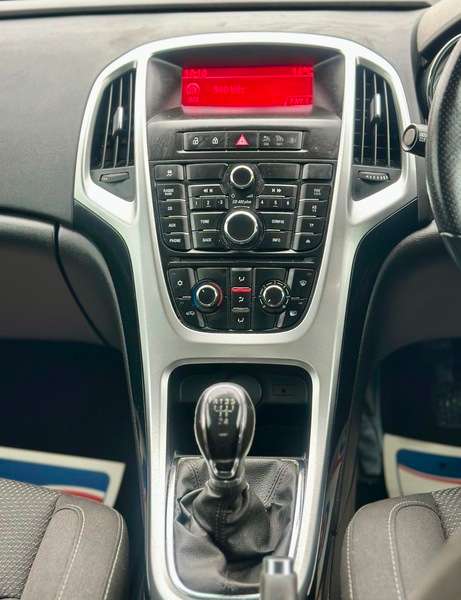 2014 VAUXHALL ASTRA 2014 VAUXHALL ASTRA