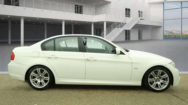 A 2012 BMW 3 SERIES 320d M SPORT A 2012 BMW 3 SERIES 320d M SPORT