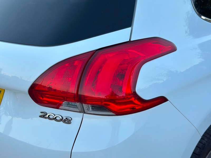 2013 PEUGEOT 2008 2013 PEUGEOT 2008