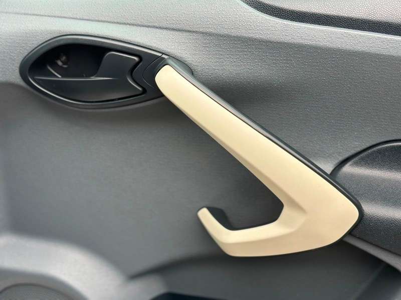 2012 FORD KA 2012 FORD KA