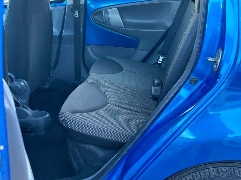 2011 TOYOTA AYGO 2011 TOYOTA AYGO