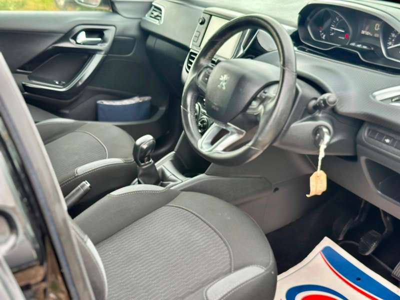 2016 PEUGEOT 208 2016 PEUGEOT 208