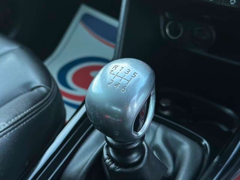 2016 PEUGEOT 2008 2016 PEUGEOT 2008
