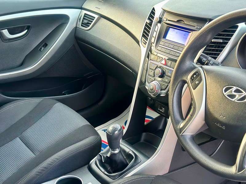 2015 HYUNDAI I30 2015 HYUNDAI I30