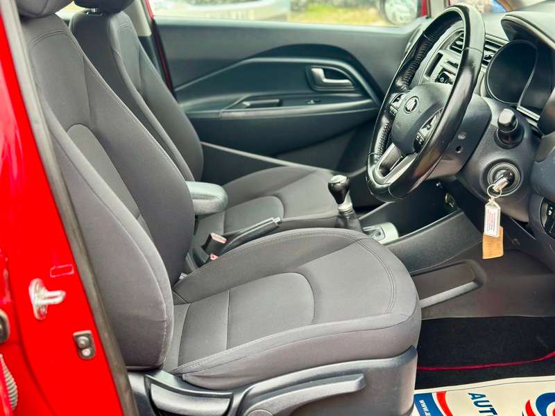 2014 KIA RIO 2014 KIA RIO