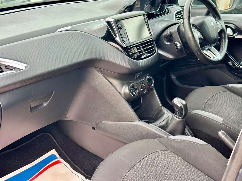 2016 PEUGEOT 208 2016 PEUGEOT 208