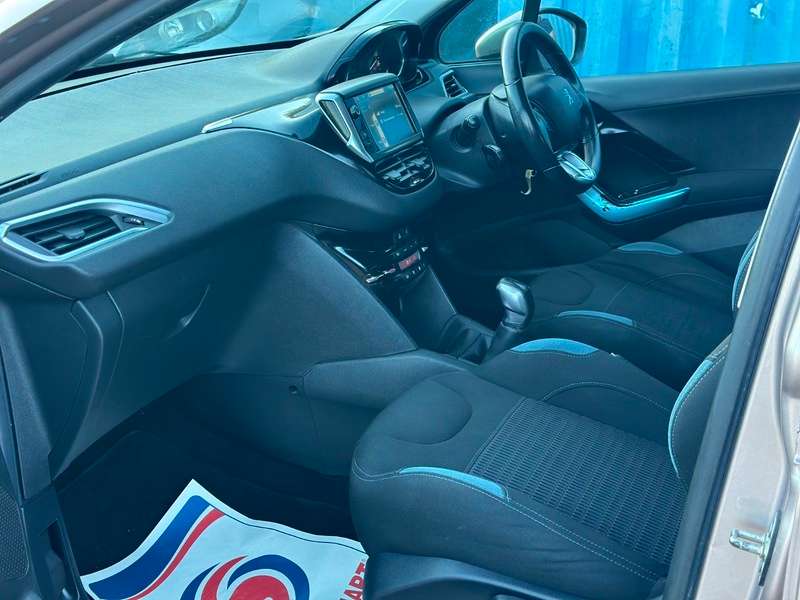 2013 PEUGEOT 208 2013 PEUGEOT 208