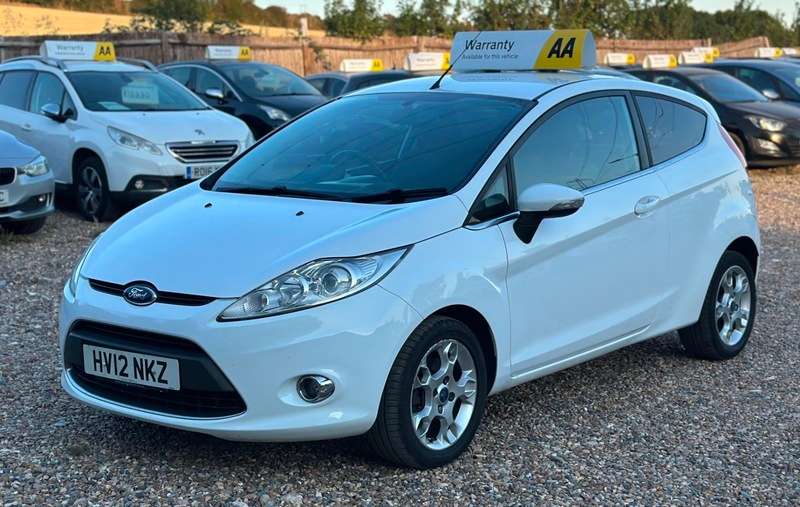 A 2012 FORD FIESTA ZETEC A 2012 FORD FIESTA ZETEC