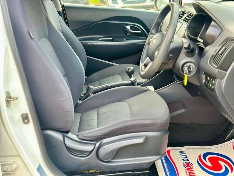 2012 KIA RIO 2012 KIA RIO