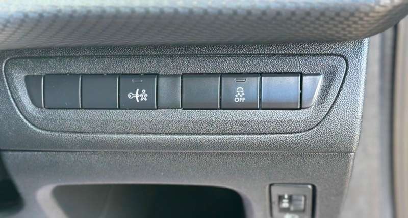 2015 PEUGEOT 2008 2015 PEUGEOT 2008