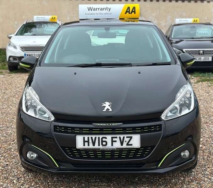 A 2016 PEUGEOT 208 XS LIME A 2016 PEUGEOT 208 XS LIME