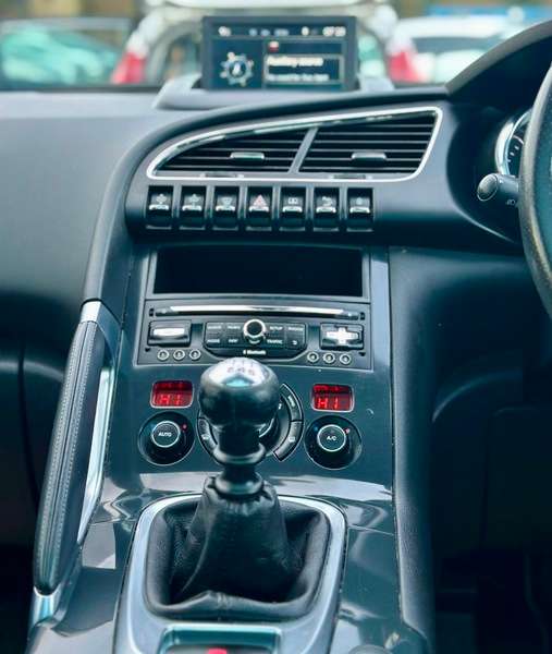 2014 PEUGEOT 3008 2014 PEUGEOT 3008